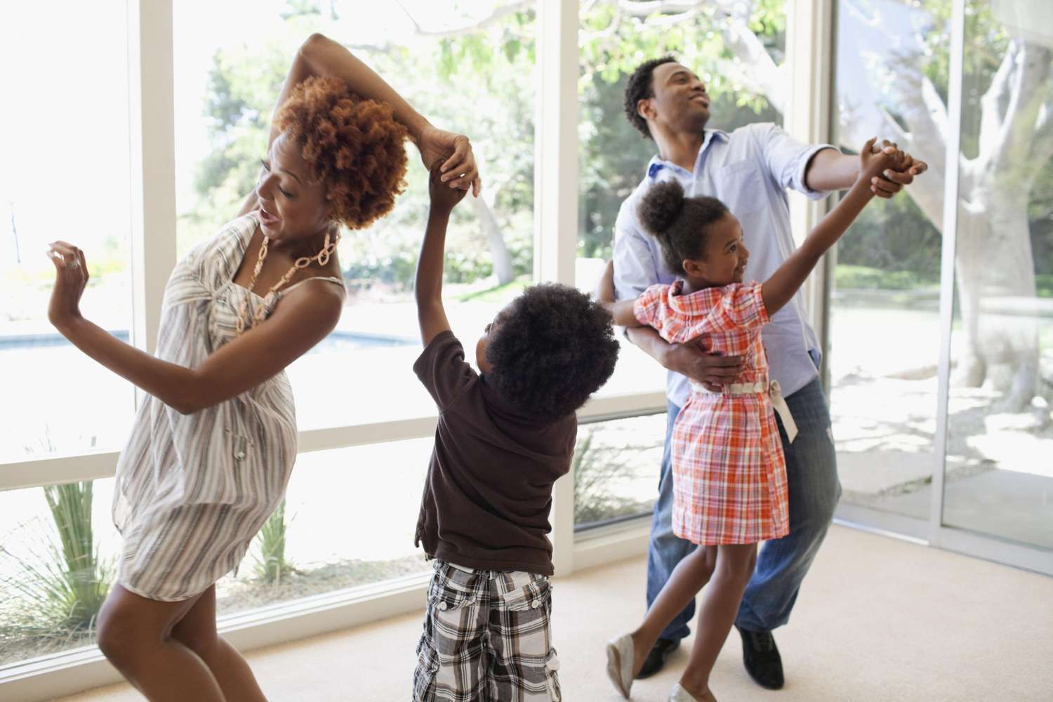 dancing pain free with the family after taking CBD Wellness capsules