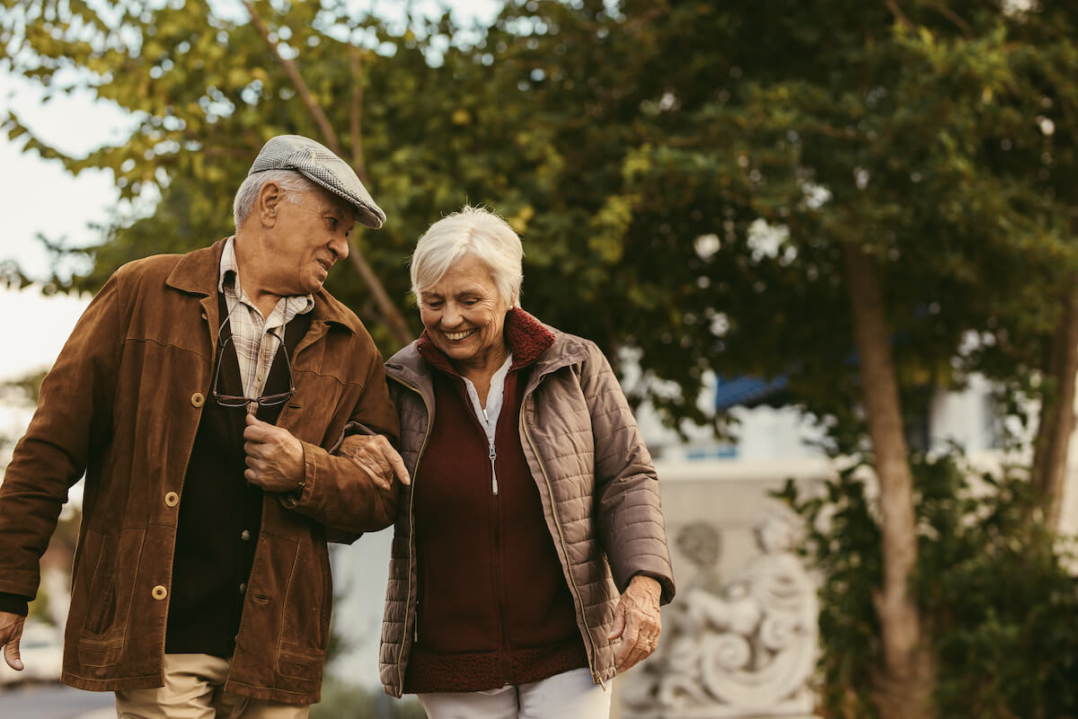 couple enjoying a stroll after applying cbd wellness topicals
